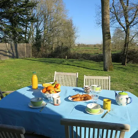 Charme De La Fradiniere By Interhome