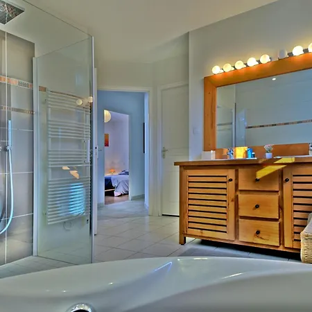 Nyaraló Charme De La Fradiniere By Interhome