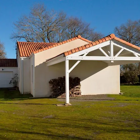 Charme De La Fradiniere By Interhome Vakantiehuis Saint-Hilaire-de-Riez