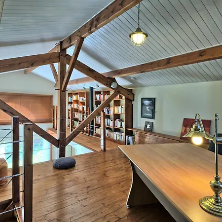 Charme De La Fradiniere By Interhome